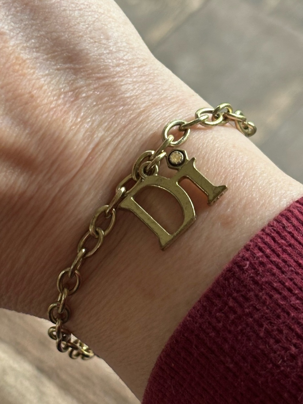 💙SALE!💙Gold-Tone 'DI” Letter Charm Bracelet with Clear Crystal Accent